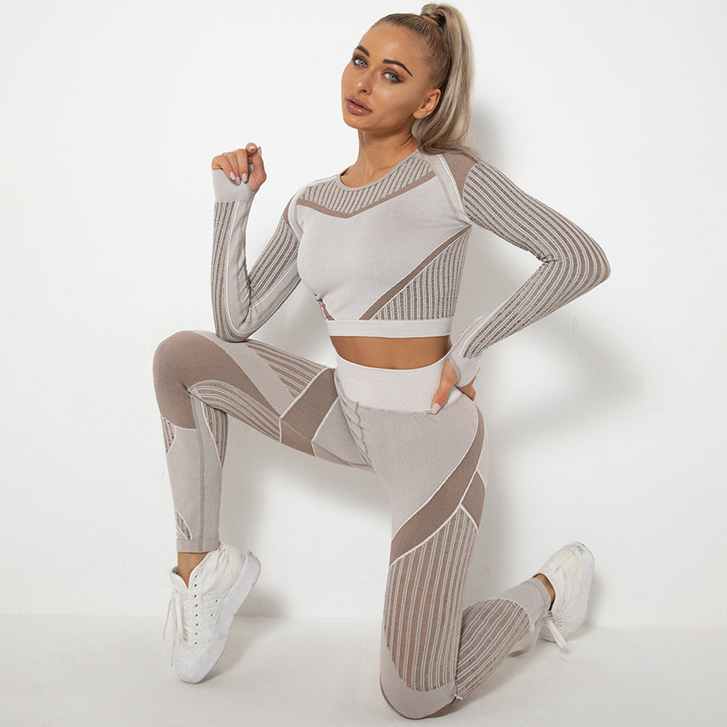 Seamless Knitted Yoga Long-Sleeved Set – Absorbent & Breathable Activewear for Women